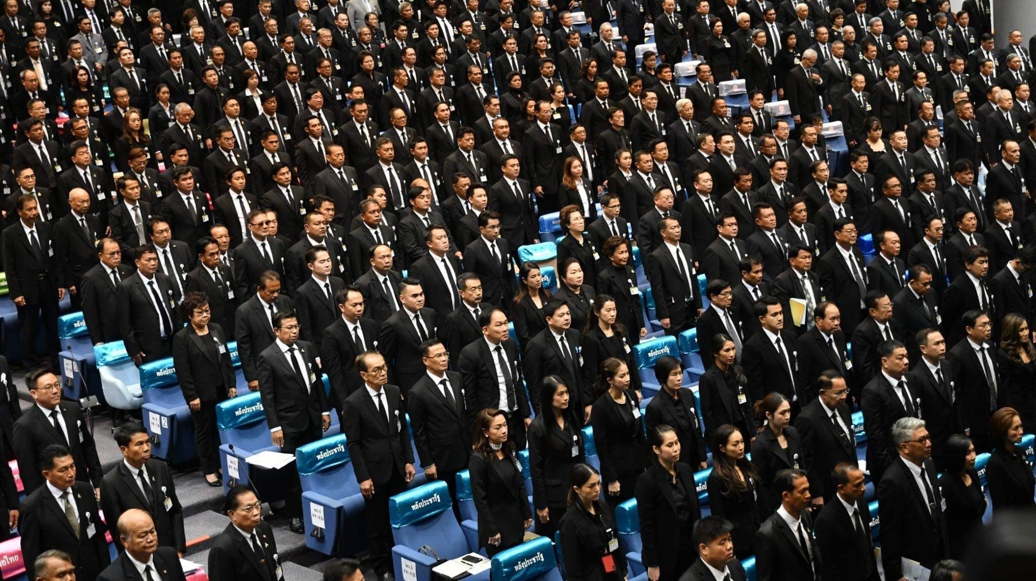 หักเงินเดือน ส.ว.-ส.ส. ถึงคิวนักการเมือง คนละ 50,000 ช่วยโควิด-19