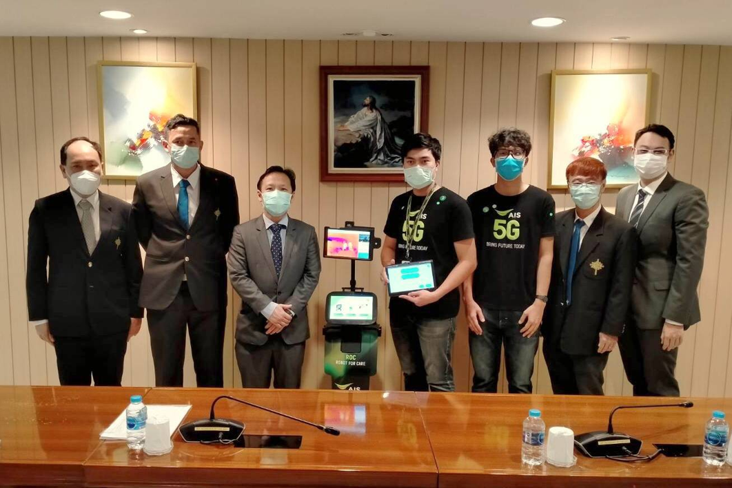 รับมอบหุ่นยนต์ Robot For Care ดูแลผู้ป่วย Covid-19