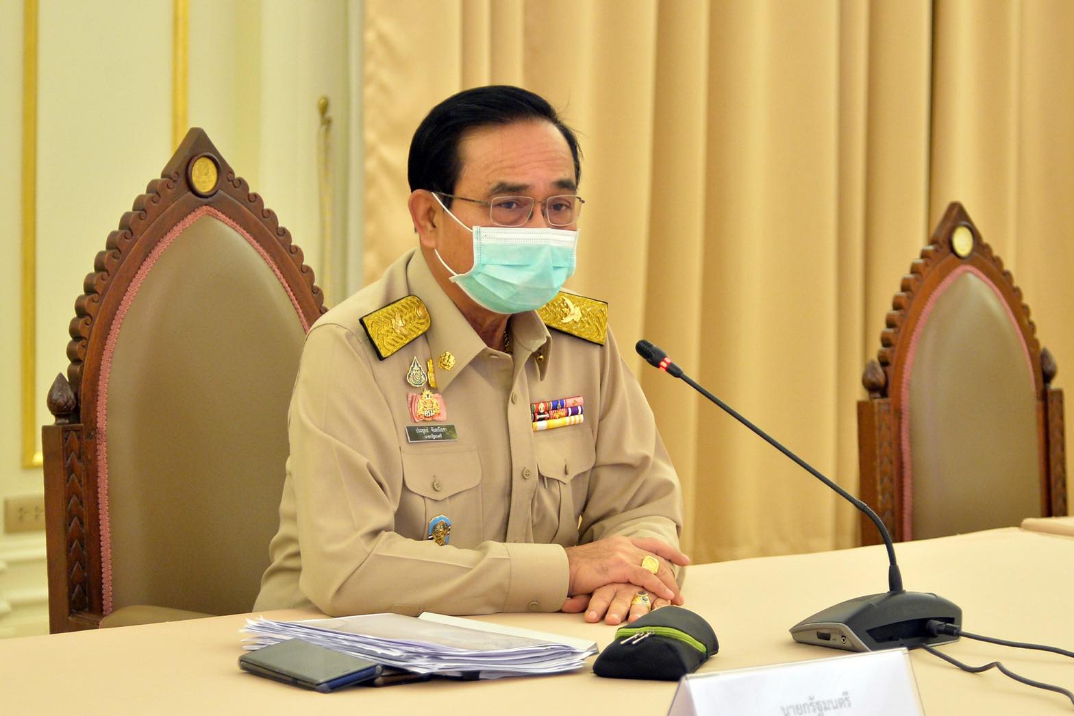 ร.10 ชื่นชมรัฐบาลการแก้ปัญหาโควิด-19 ประยุทธ์สั่งบันทึกลงจดหมายเหตุ