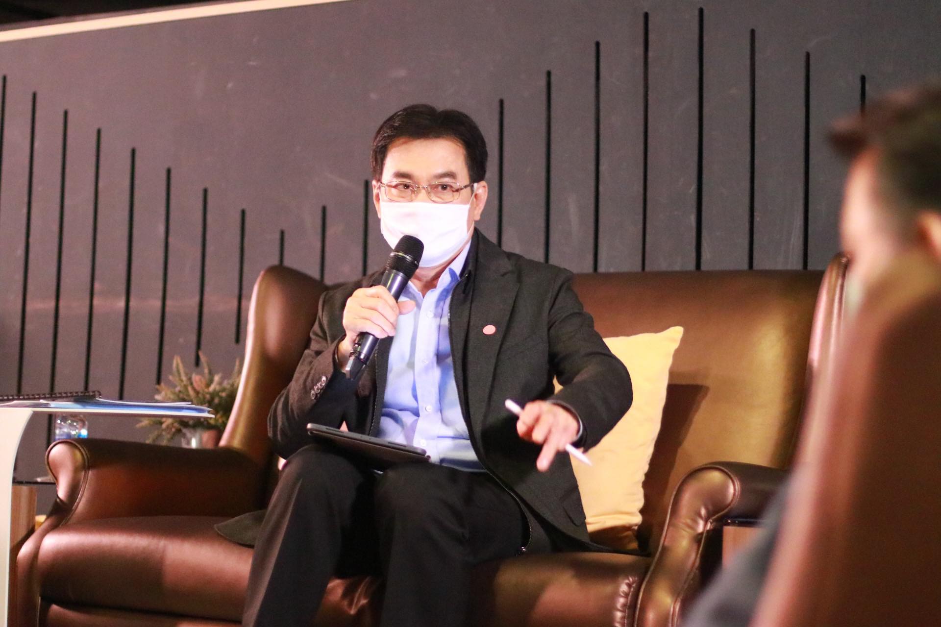 “จุรินทร์” งัด 4 มาตรการหนุนดิจิทัล คอนเทนต์ เตรียมจับคู่ธุรกิจออนไลน์ปั้นยอดขายพันล้าน