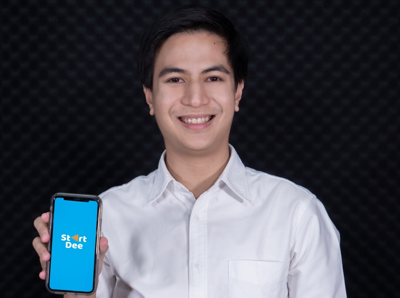 ไอติม พริษฐ์ ปั้นแอปฯ “StartDee” ให้เด็กไทย เรียนฟรีช่วงเลื่อนเปิดเทอม