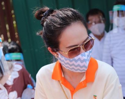 “คณะก้าวหน้า” แจง “แม่ธนาธร” ไม่มีแผนลงพื้นที่แจกเงินวันนี้ ที่สมุทรปราการ