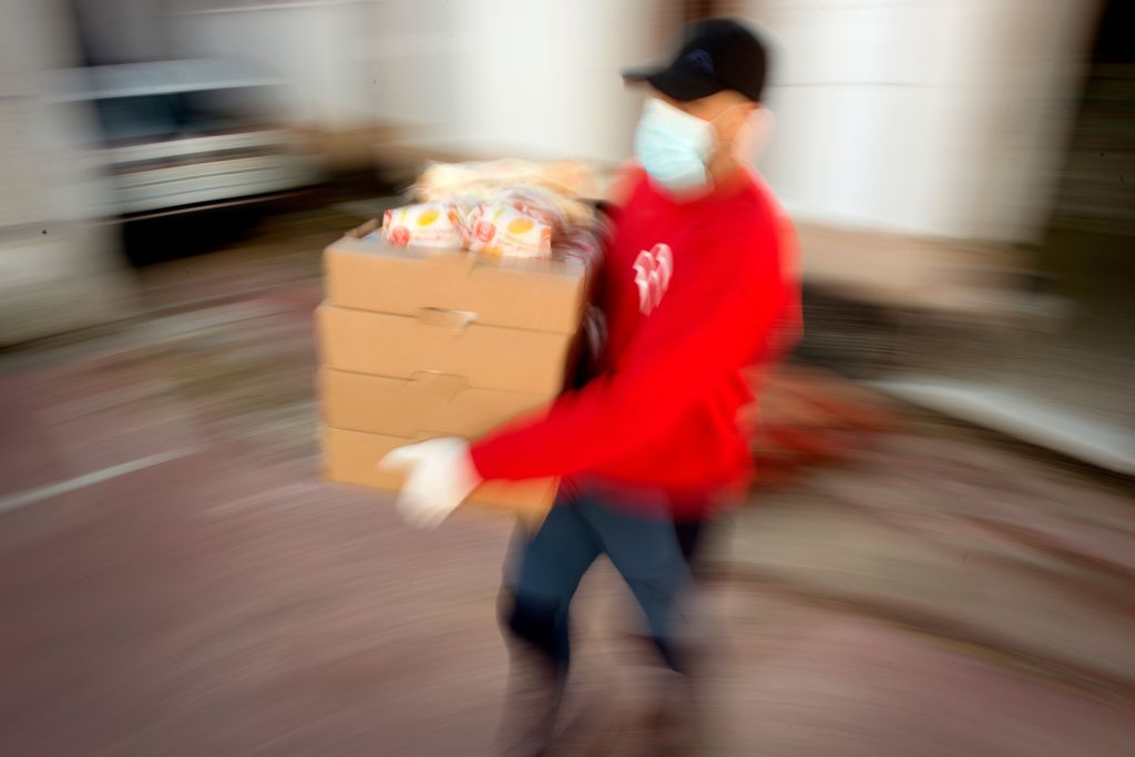ประเมินวิกฤตโควิด-19 SMEs ต้องปรับตัวอย่างไร ?