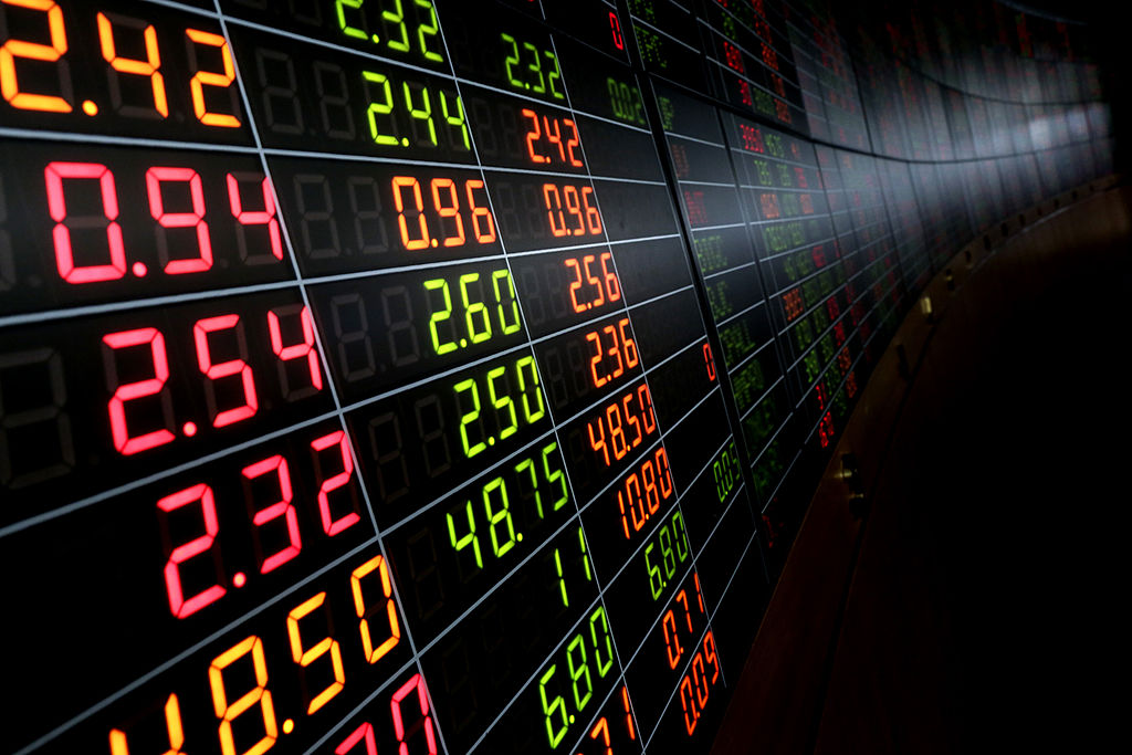 หุ้นพลังงานถ่วงตลาดหลังราคาน้ำมันดิบร่วง 10%-IMF ปรับลดเศรษฐกิจโลกหด 3%