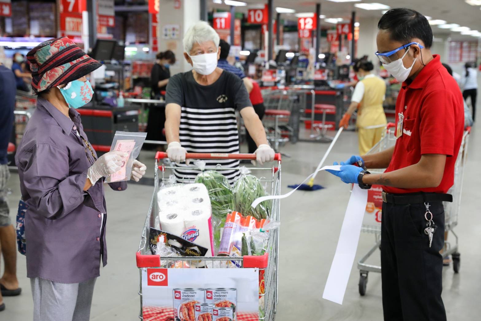 แม็คโคร ทั่วไทยเน้นลูกค้าเหลื่อมเวลาซื้อ ลดความเสี่ยง จัด 2 ชม.พิเศษ 6.00-8.00 น. ให้ผู้สูงอายุ ผู้พิการ
