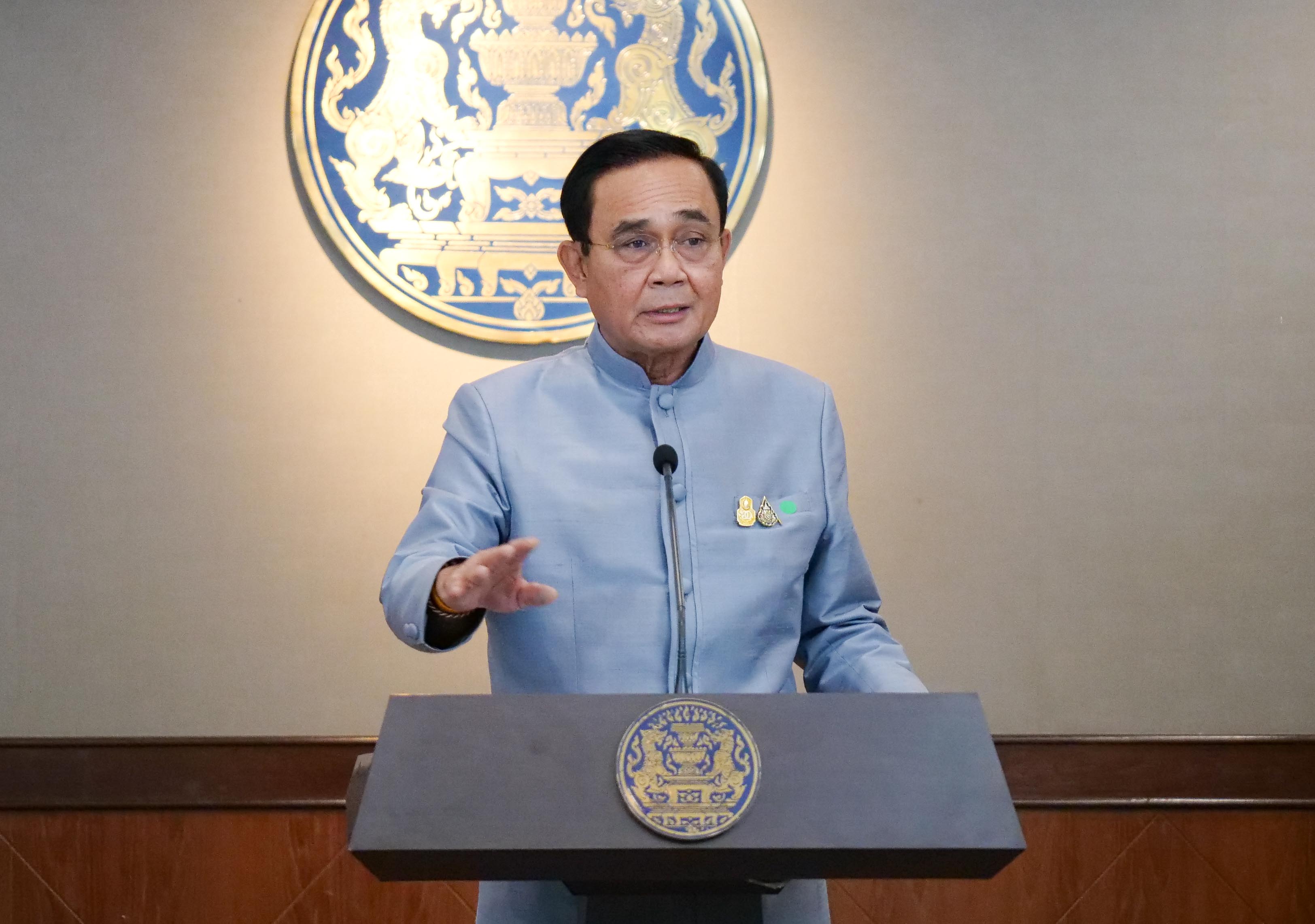 แก้ปมป่วนคลัง นายกฯตั้ง 10 ปลัด-ผบ.ตร. คุมจ่ายเงิน 5 พัน