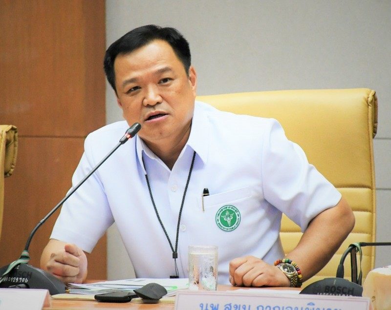 สธ.ระบุ พื้นที่  “เสี่ยงต่ำ 32 จังหวัด” ลุ้นคลายล็อกดาวน์ เปิดห้าง-ตัดผม-ร้านอาหาร ต้น พ.ค.