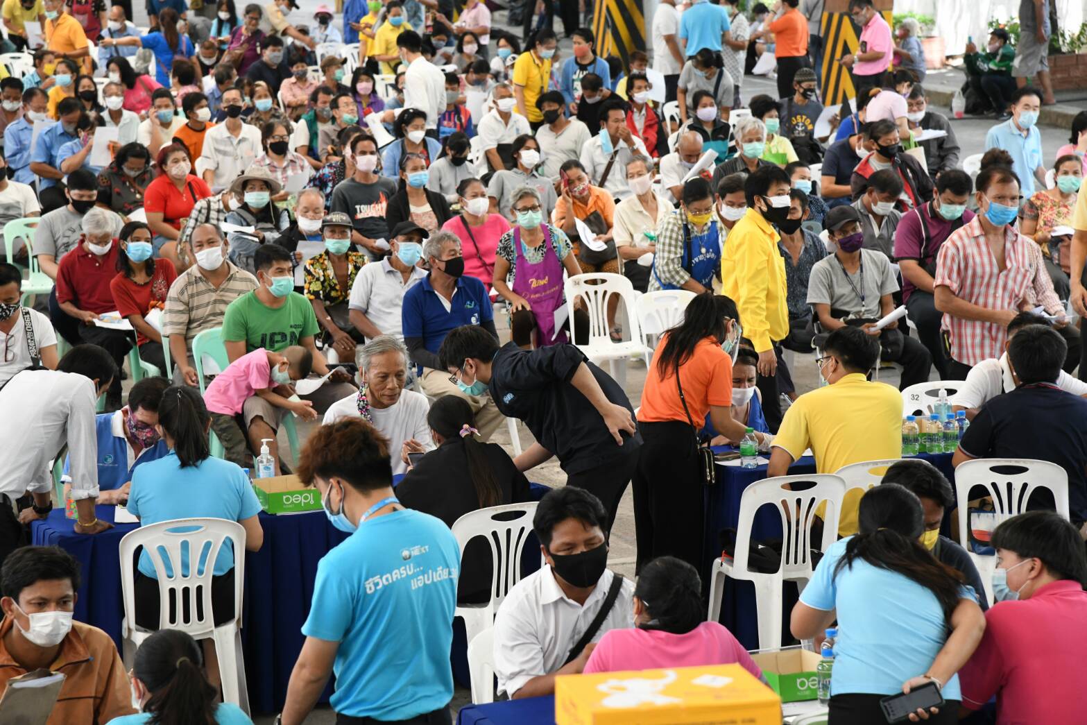 คนยังแน่น! ร้องเรียนเยียวยา 5 พัน กรมประชาสัมพันธ์ วันสุดท้าย
