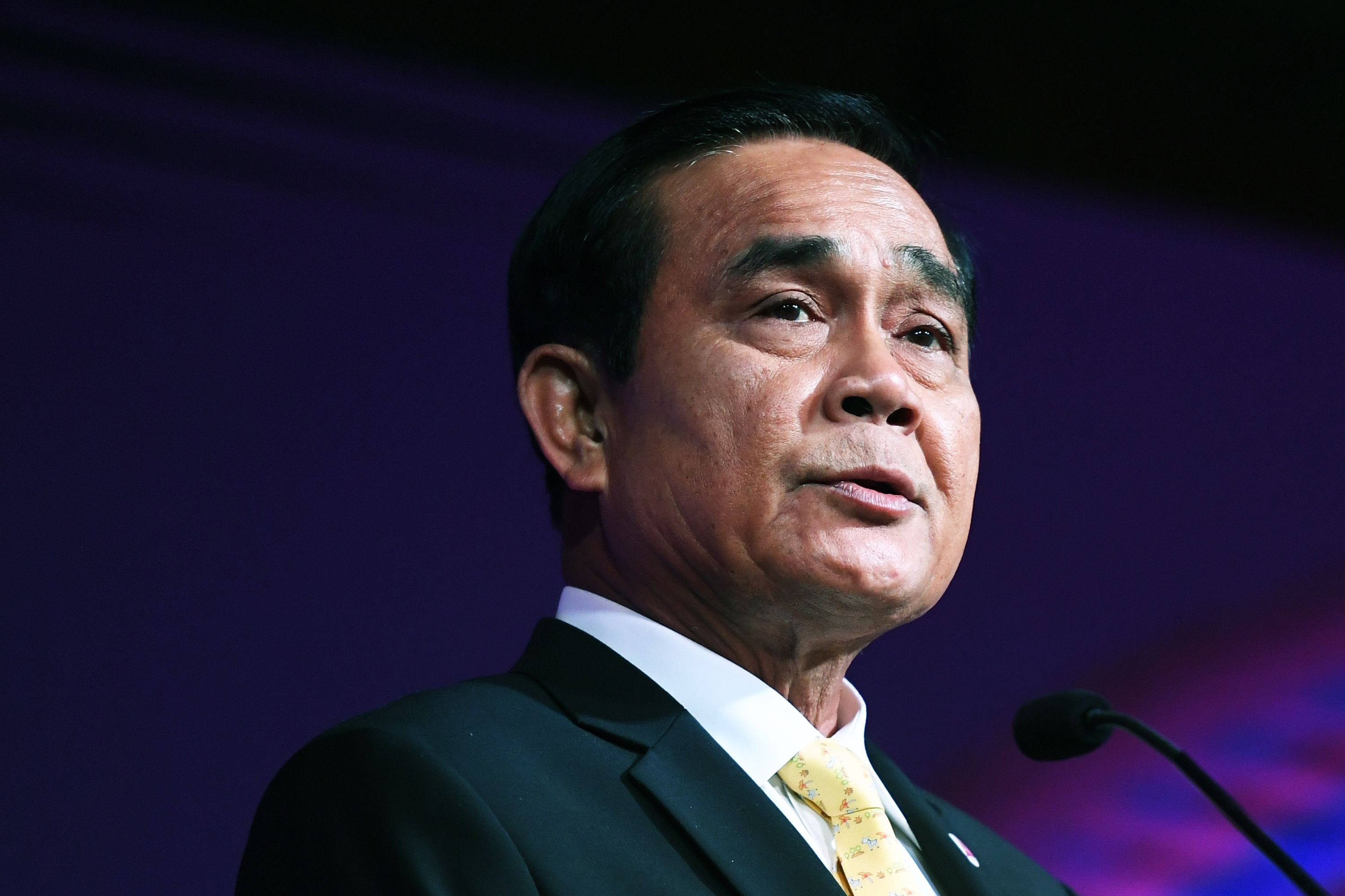 “ประยุทธ์”ตั้งกุนซือ196 คน หมอ-ทหาร-นักธุรกิจสู้มหาวิกฤตโควิด