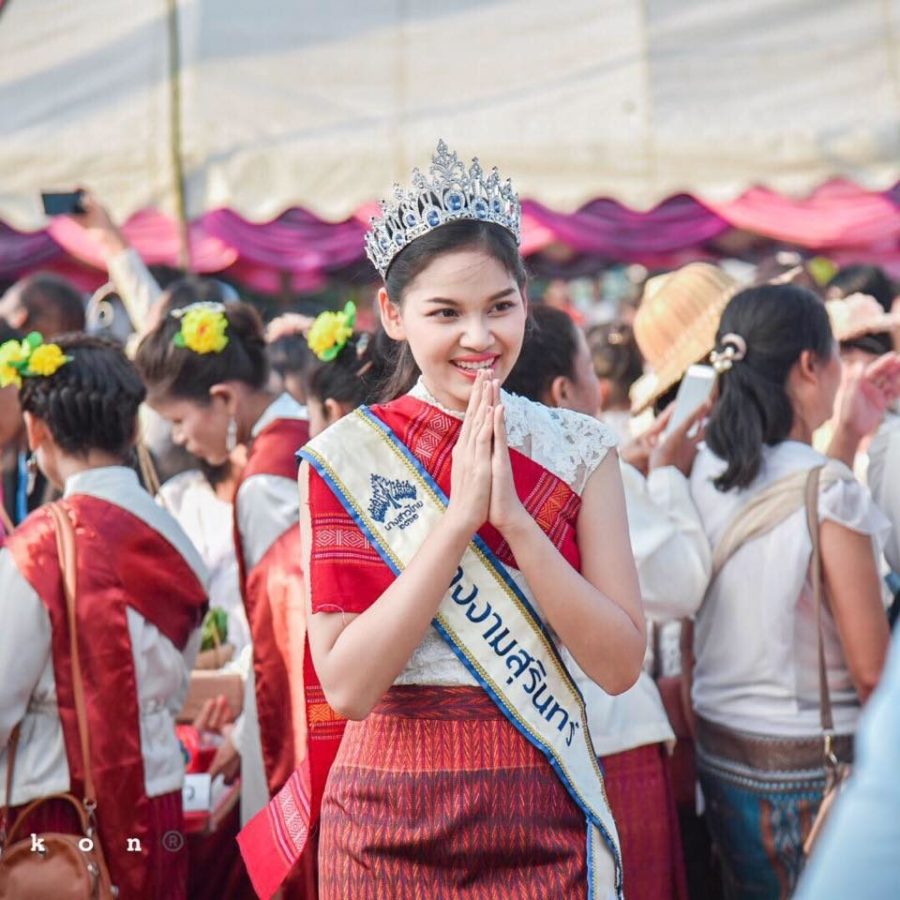 ‘นางงามสุรินทร์’ ช่วยชาวบ้านขายผ้าไหม ต่อชีวิตช่วงโควิด