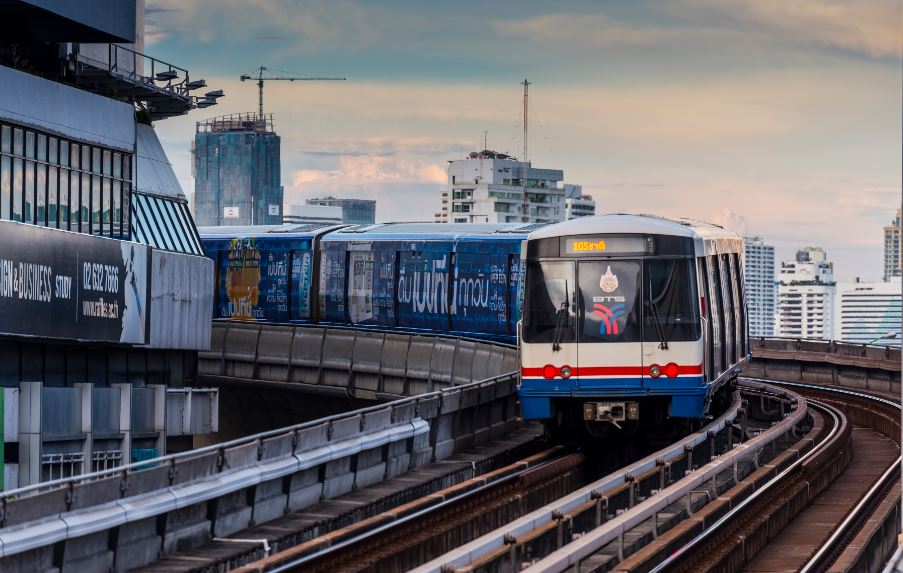 บีทีเอสแจงอุบัติเหตุ”รถไฟฟ้า”เฉี่ยวชนคนงานก่อสร้าง”สถานีศึกษาวิทยา”