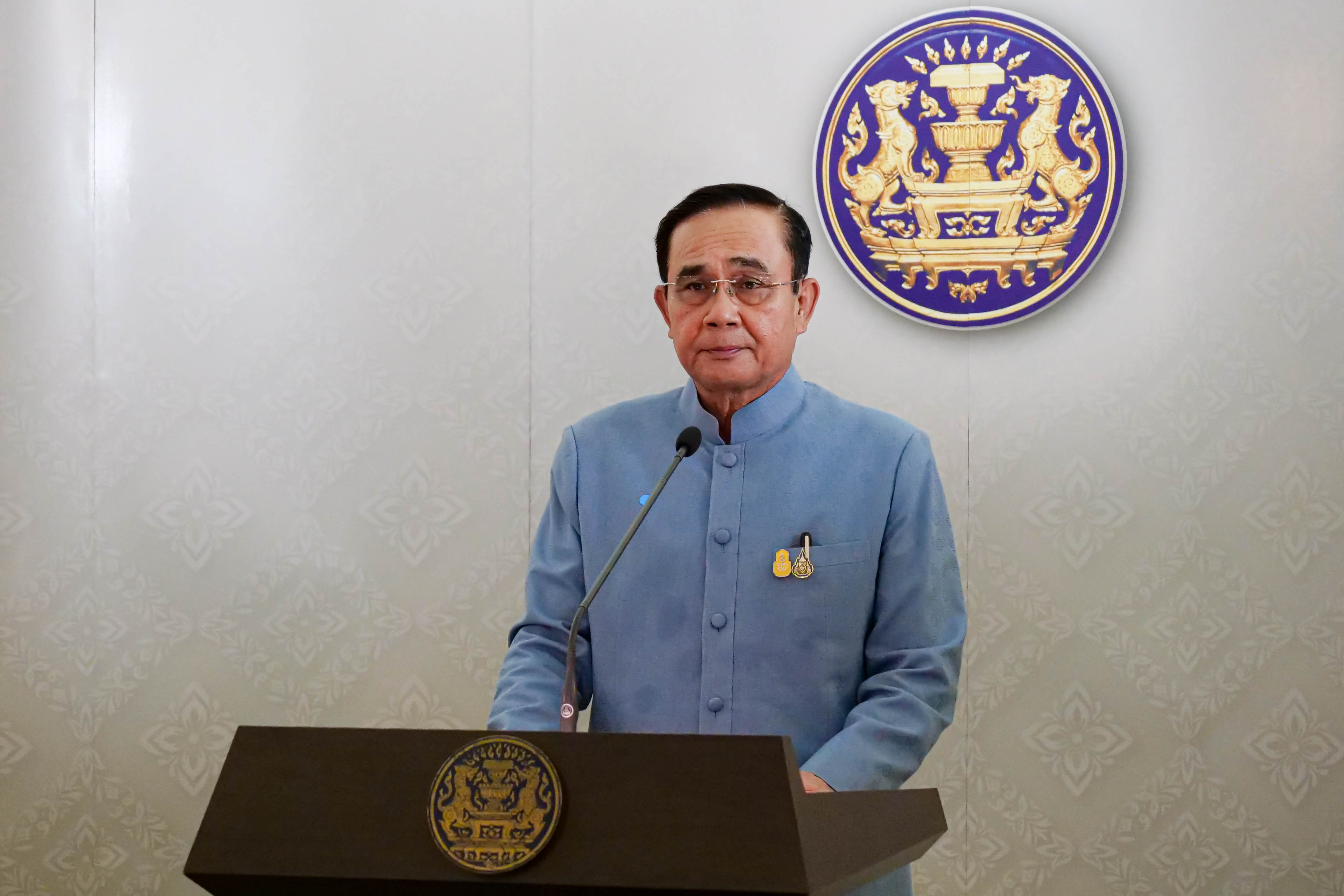 “ประยุทธ์” ไม่ตอบปมยิงเลเซอร์ “ค้นหาความจริง” เร่งแก้ปัญหาโควิด