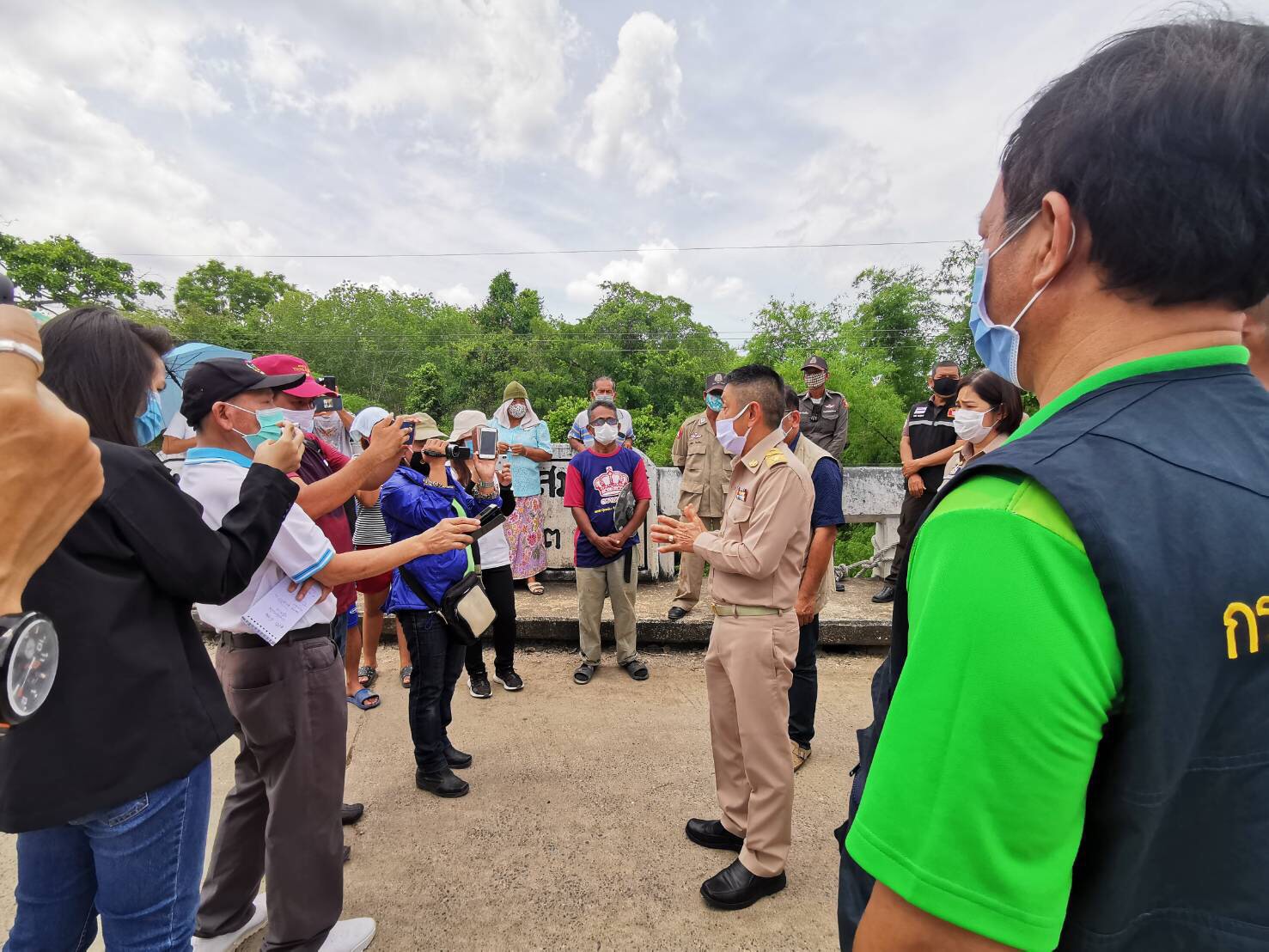 ผู้ว่าเมืองคอนประสานผู้ว่าตรังเปิดถนนรอยต่อ เหตุกระทบชาวสวนยาง