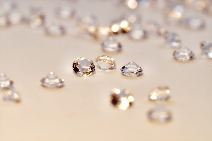 diamonds-4231176_960_720