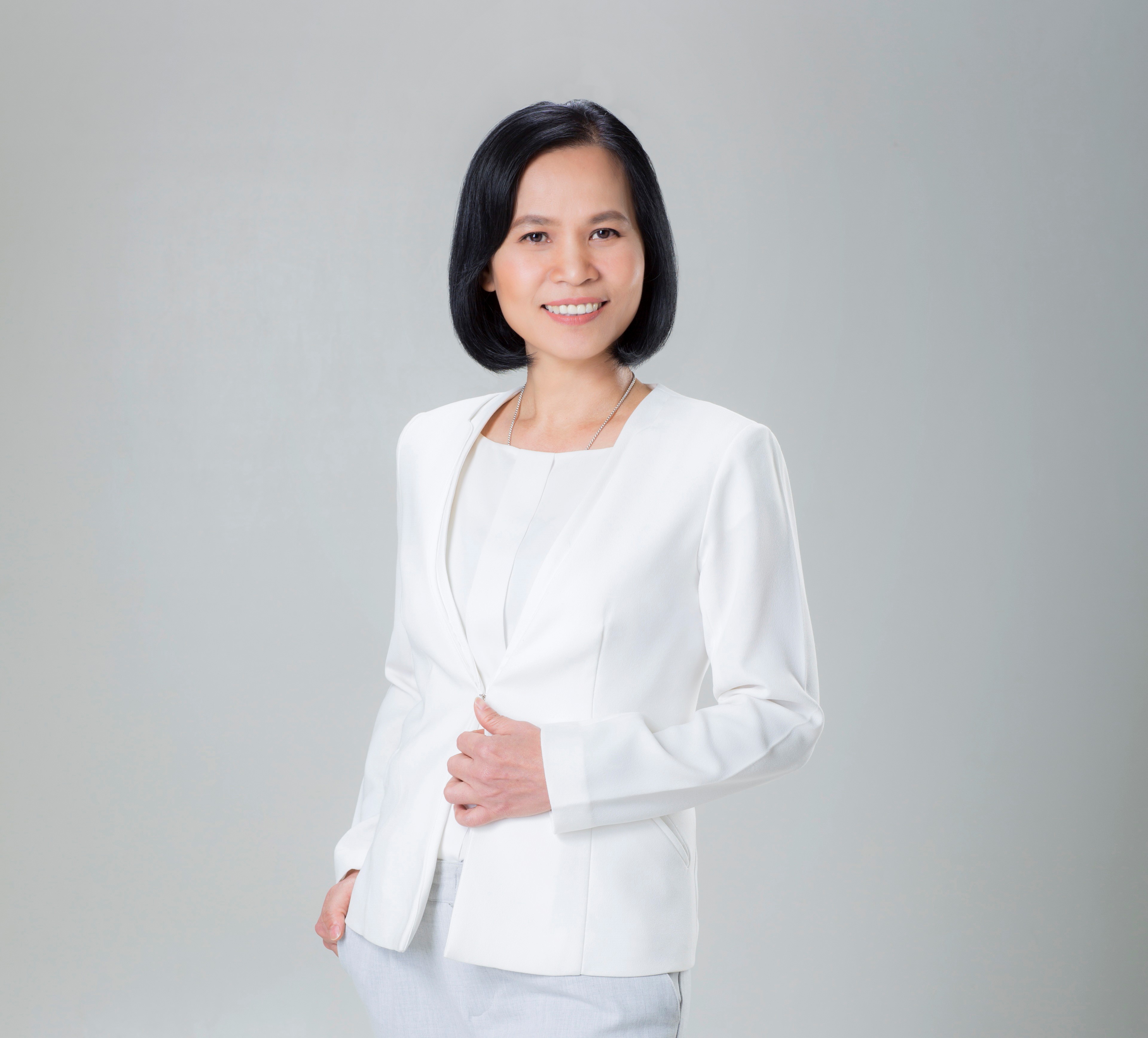 นางอภิพันธ์ เจริญอนุสรณ์ ผู้จัดการใหญ่ ธนาคารไทยพาณิชย์ 