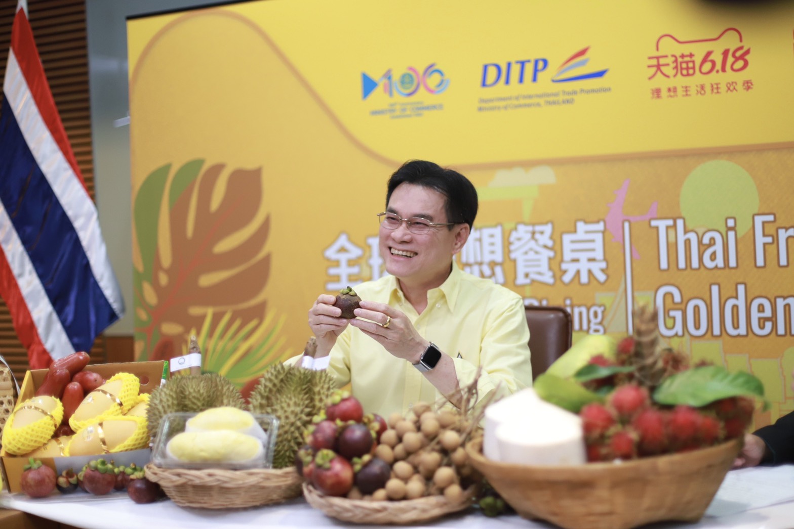เซลล์แมน16ล้านไลค์ “จุรินทร์” ไลฟ์สดขายผลไม้ไทยผ่านอาลีบาบา เจาะตลาดจีน