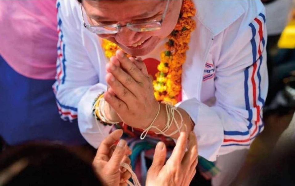“สุวิทย์” รัฐมนตรี 4 กุมาร แถลงเปิดใจ “แด่ประเทศไทยอันเป็นที่รัก”