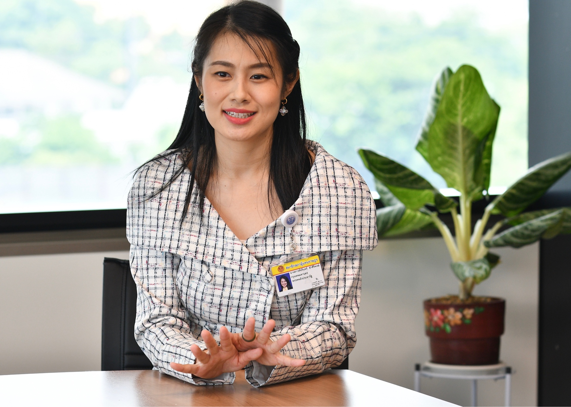 “พัชรินทร์” โฆษกใหม่ พปชร. “บิ๊กป้อมไว้ใจ…ไม่เคยวิ่งขอตำแหน่ง”