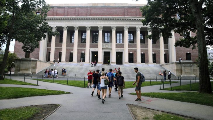 Virus Outbreak-Harvard Plans