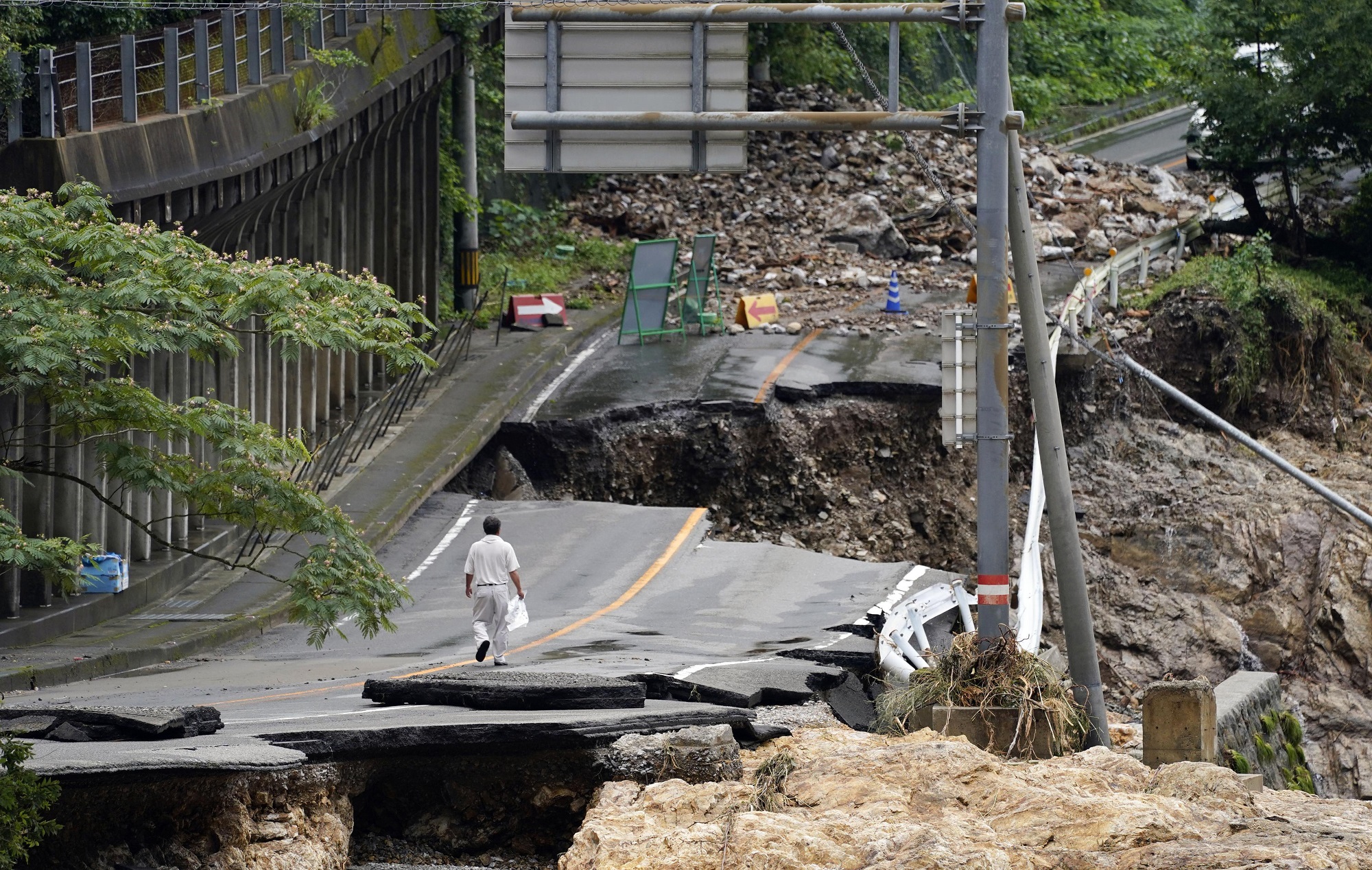 พายุฝนถล่ม “เกาะคิวชู” ตายพุ่งกว่า 50 ราย คาดลากยาวถึง 9 ก.ค.นี้