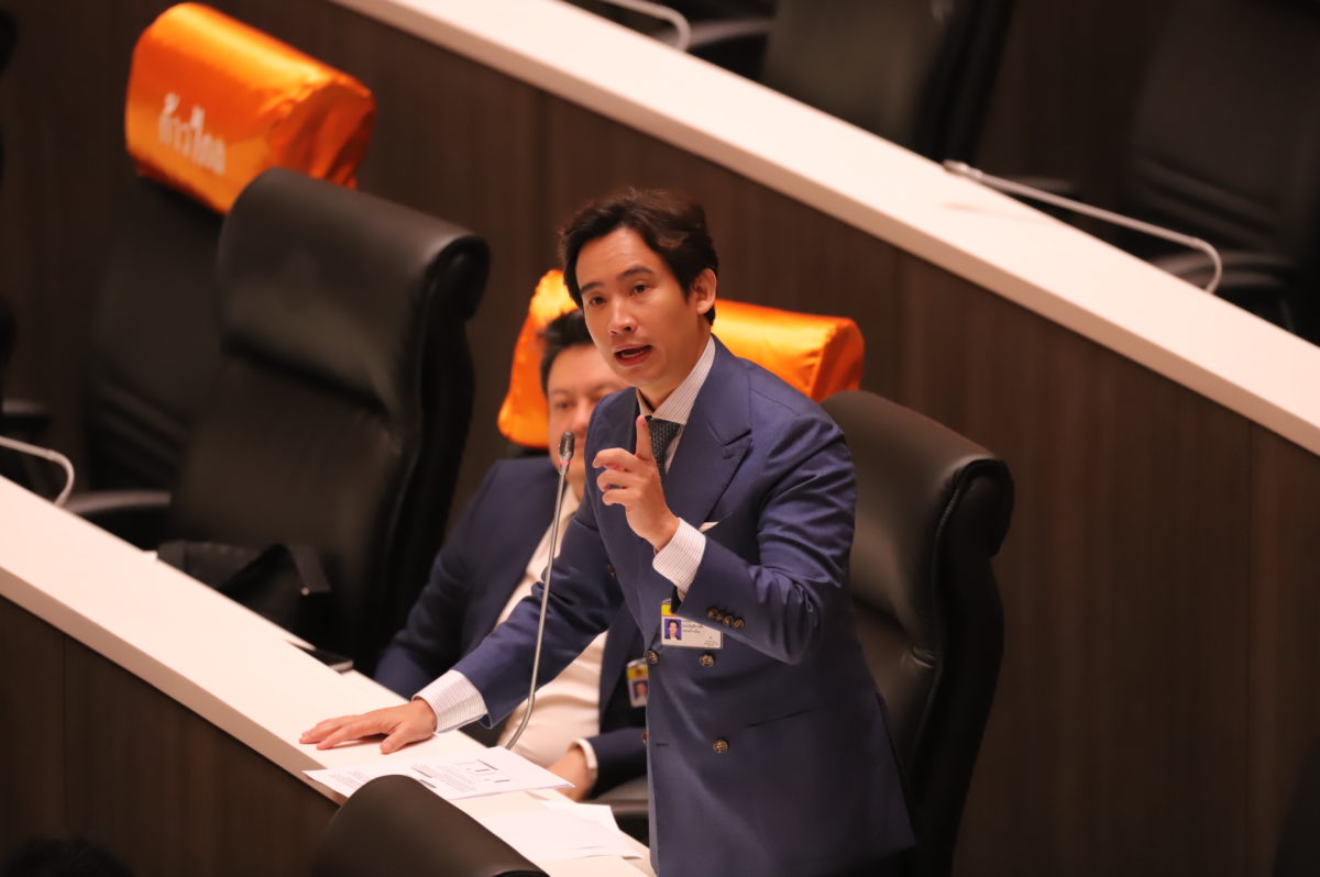 “ก้าวไกล” ไม่ให้ “ประยุทธ์” ตีเช็คเปล่า ผ่าเงินกองทัพเล่นกล “ลดงบเชิงบัญชี”