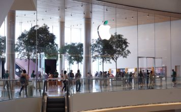 Apple จัดโปรรับเปิดเทอม ซื้อ Mac หรือ iPad แถมหูฟัง AirPods ฟรี