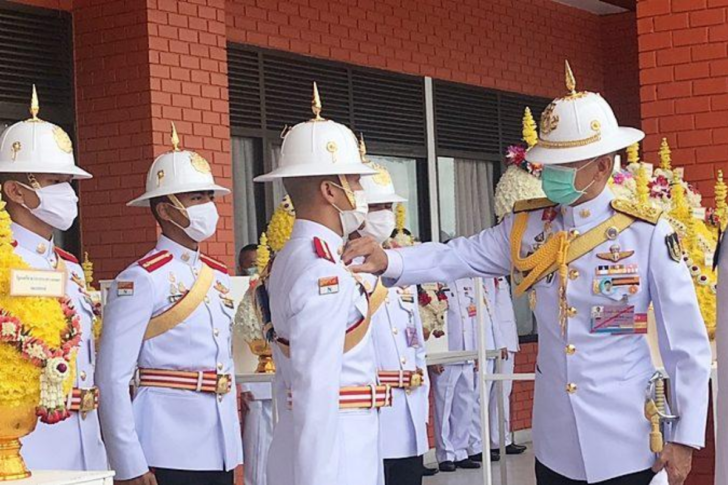 อภิรัชต์ คงสมพงษ์ (2)