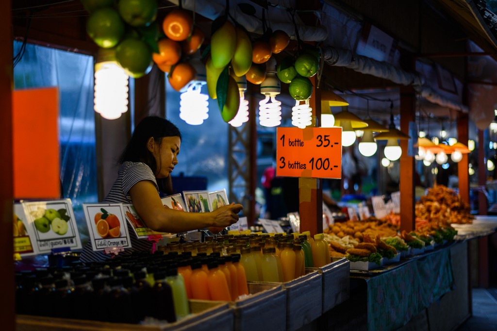 ประธานหอการค้านครปฐม รุกทำสตรีตฟู้ด ผนึก “นนท์-ปทุมฯ” ผุดท่องเที่ยวทางน้ำ
