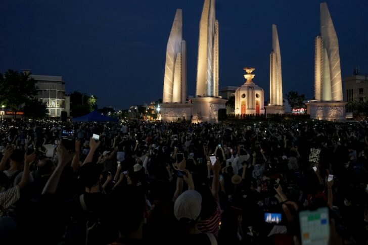 ชุมนุมเยาวชนปลดแอก ชุมนุมเยาวชนปลดแอก ที่อนุสาวรีย์ประชาธิปไตย