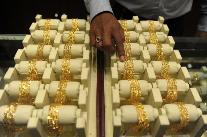 INDIA-RELIGION-FESTIVAL-GOLD
