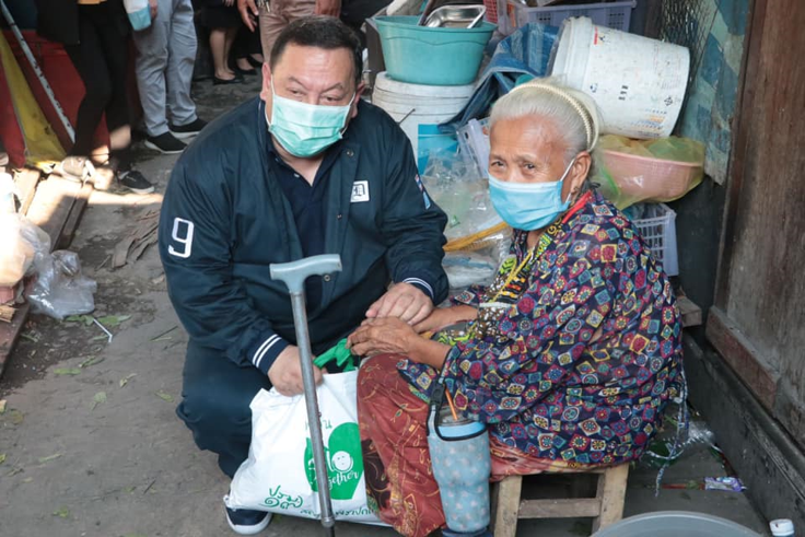 รัฐพักหนี้กองทุนผู้สูงอายุ 1 ปี ช่วย 4.1 หมื่นคน ลดผลกระทบจากโควิด-19 รมว. พม. ย้ำใช้เงินกู้ให้เกิดประโยชน์