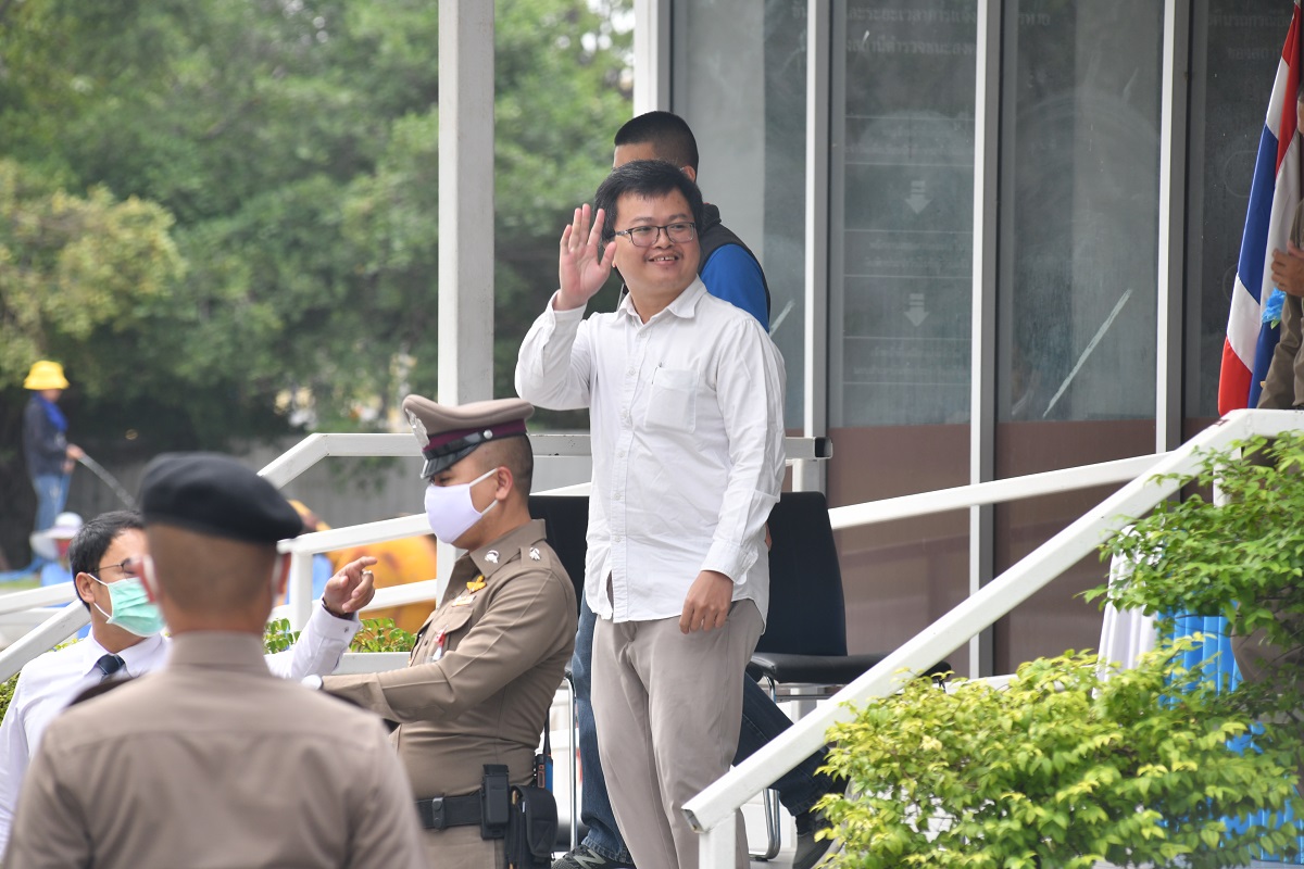 ทนายอานนท์ นำภา ถูกจับรอบ 3 ตำรวจแจ้ง 5 ข้อหา