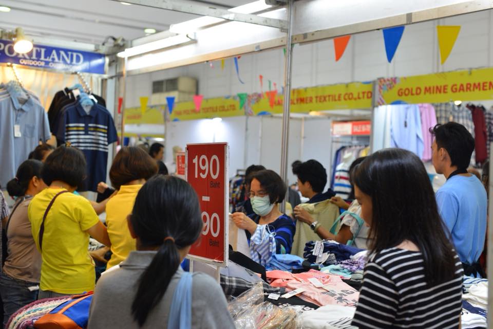 แรงงาน 4 แสนคนเคว้ง ส่งออกการ์เมนต์สูญ 3 หมื่นล้าน ต่ำสุดรอบ 60 ปี