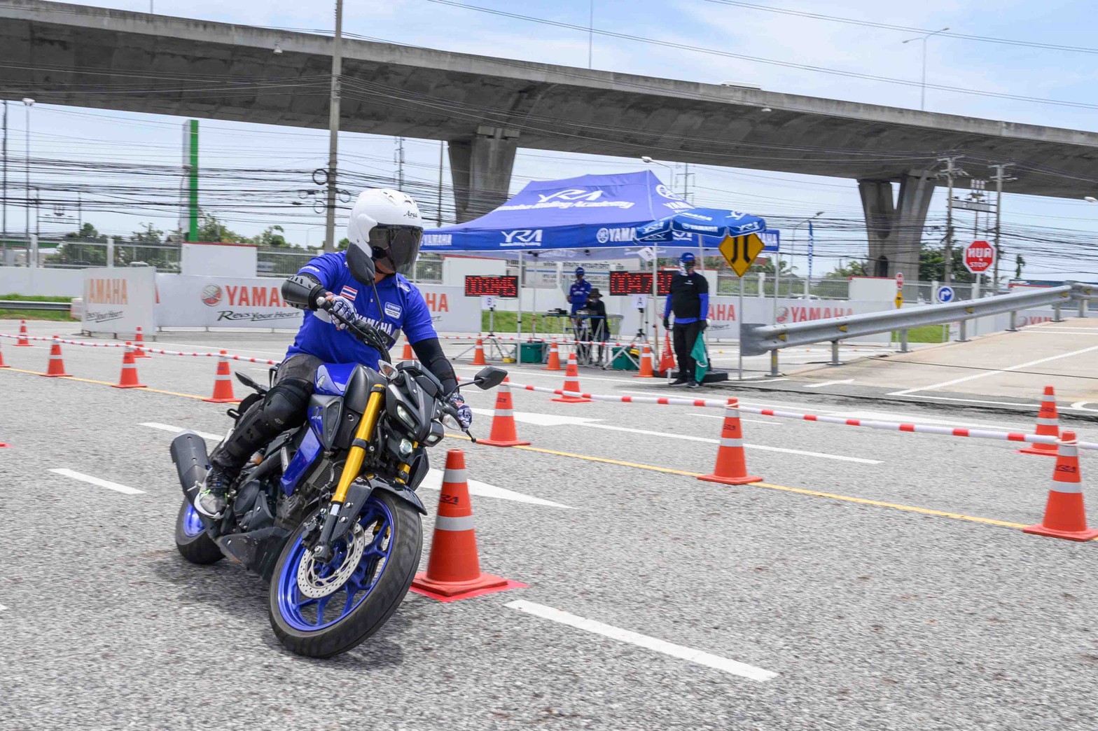 ยามาฮ่าจัดกิจกรรม MT-15 Show off Challenge