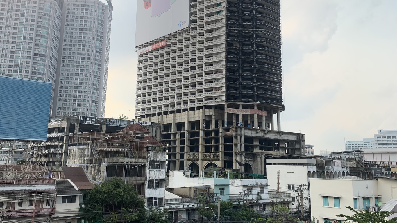 สถิติตึกร้าง-สร้างไม่เสร็จ เสี่ยงอันตรายทั่วกรุงเทพฯ พุ่ง 509 อาคาร
