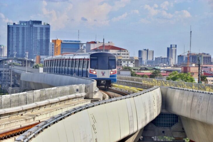 D23C0927-8B9B-4E7A-8984-DD1BDCC4F274-768x511 รถไฟฟ้า