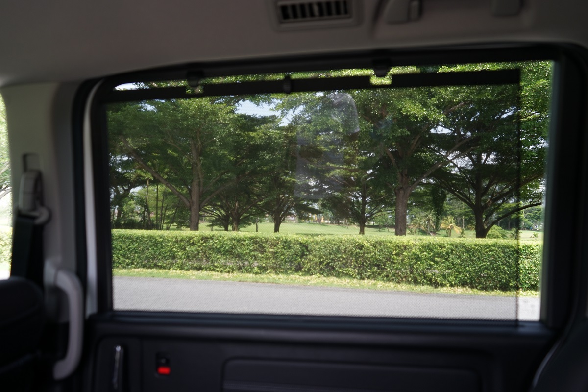 หน้าต่าง พร้อมม่านกันแดด Honda Stepwgn Spada