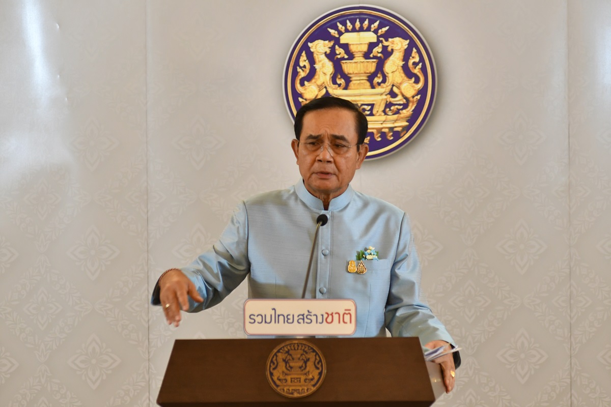 ในหลวงทรงห่วงประชาชนพื้นที่น้ำท่วม รับสั่งให้ตั้ง “โรงครัวพระราชทาน”