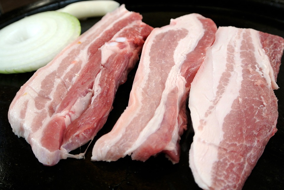 ซีพีเฟรชมาร์ท 230 สาขาทั่วไทยร่วมขายหมูธงฟ้า