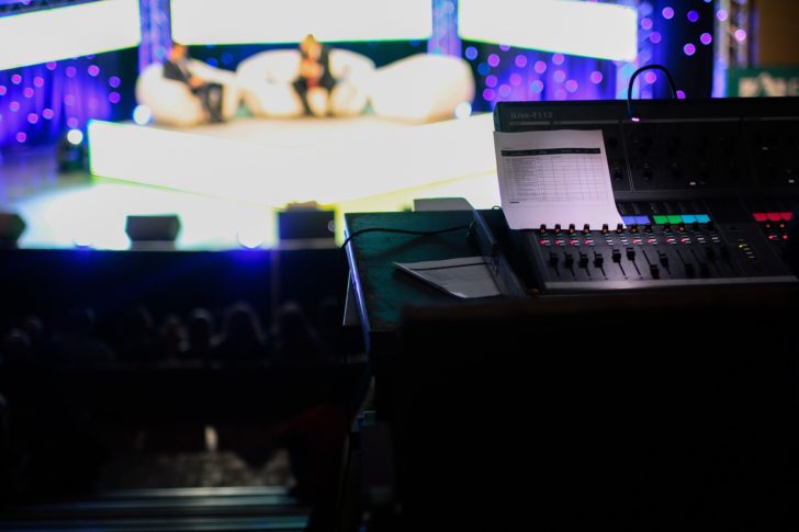 talk-show-1149788_1920-728x485