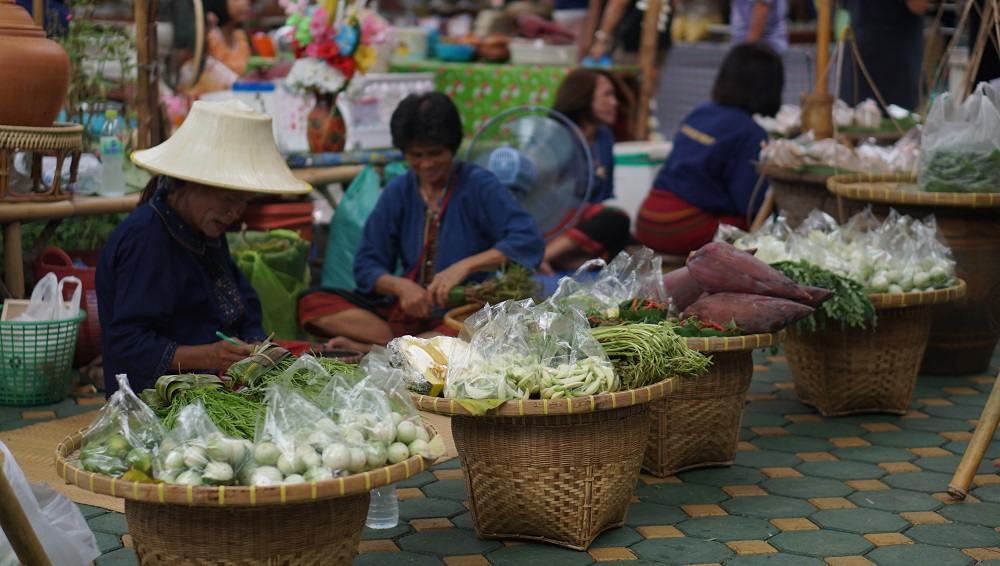 มหาดไทย สั่งให้ อปท.- เจ้าของตลาด ลด-ยกเว้นค่าเช่าแผงทั่วประเทศ