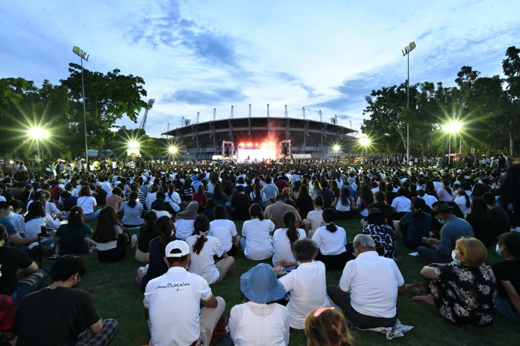 เปิด 6 ชื่อ แกนนำเวที #ธรรมศาสตร์จะไม่ทน ถูกออกหมายจับ