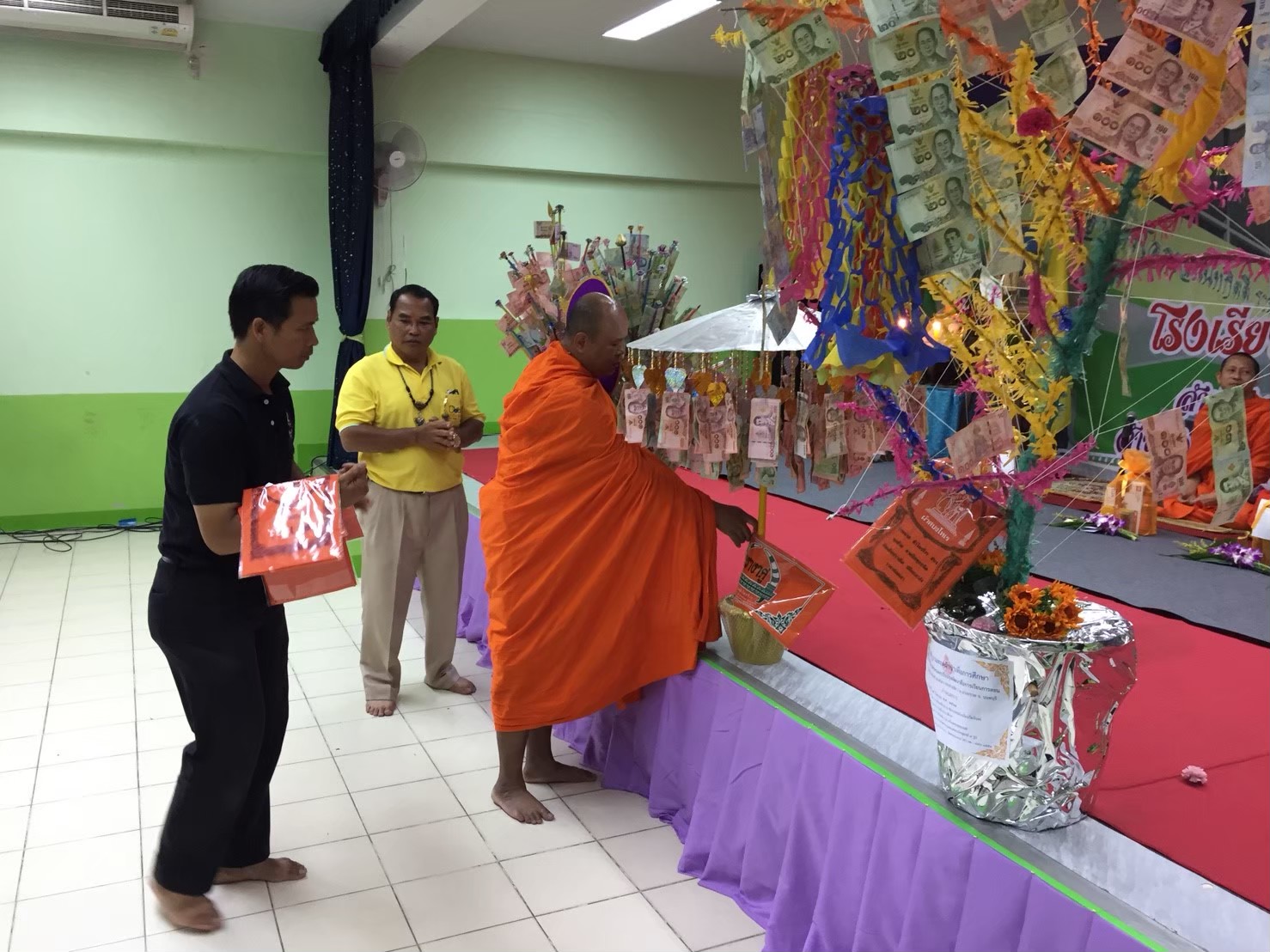 เชิญร่วมงานวันสถาปนาโรงเรียนวัดจันทร์