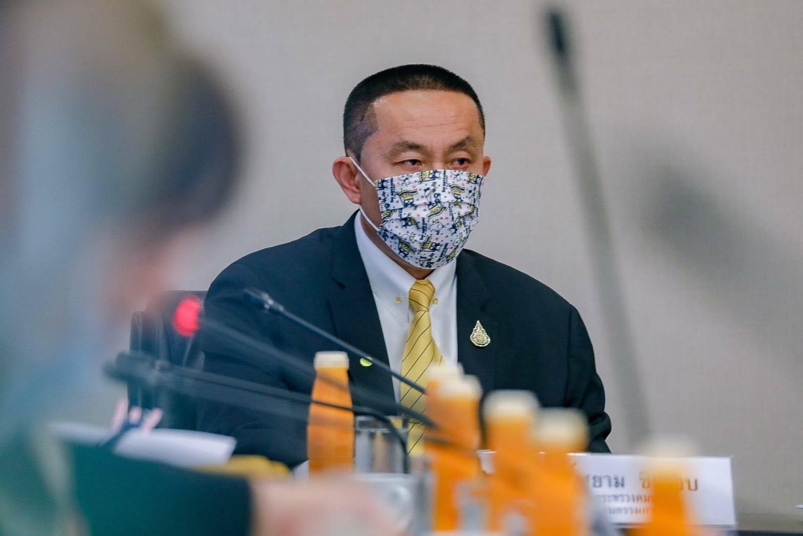 “ศักดิ์สยาม” สั่งทำแผนแลนด์บริดจ์-ท่าเรือบก รับ “ประยุทธ์” ลงพื้นที่อีอีซี 1 ต.ค.