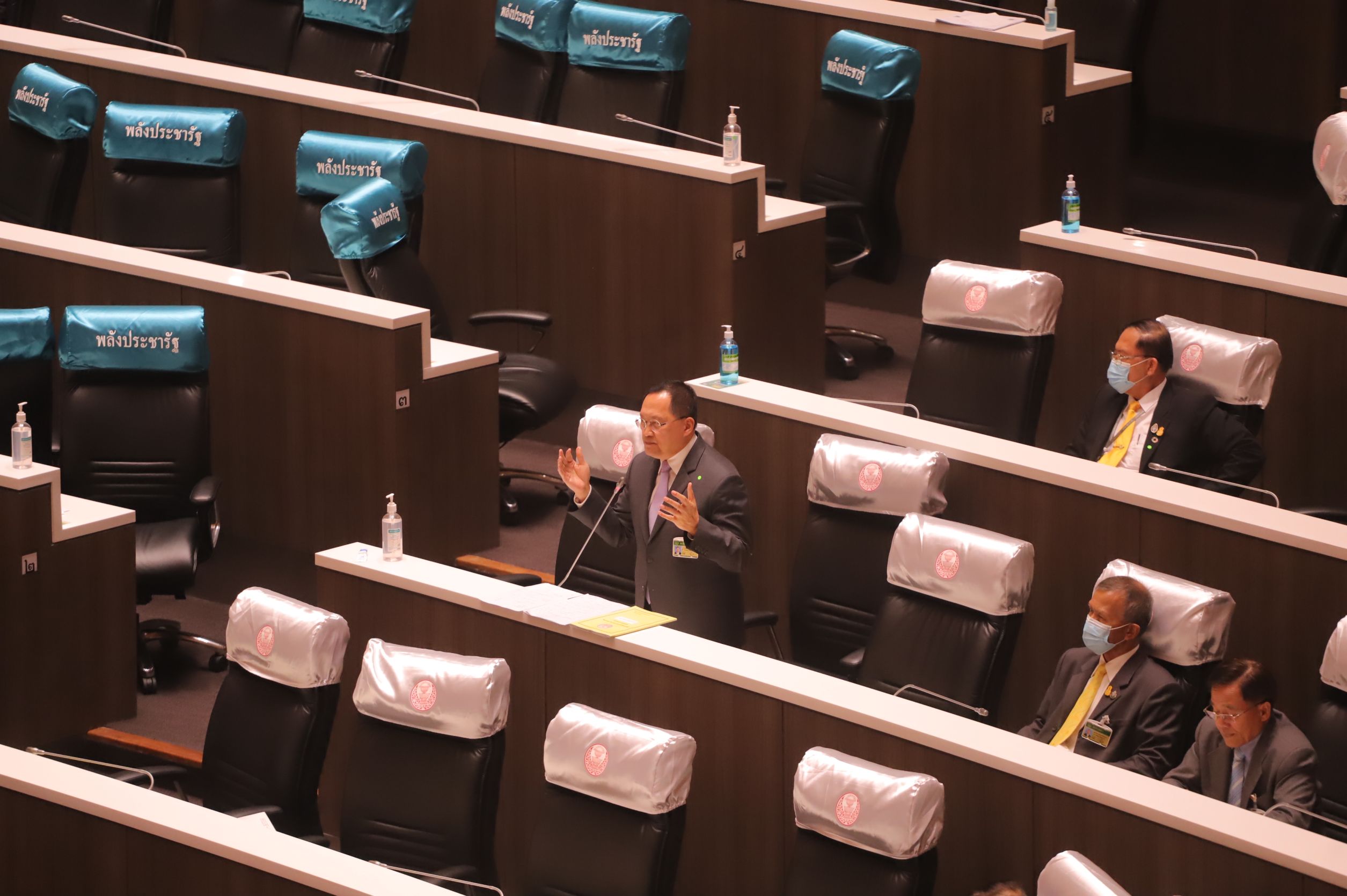 แก้รัฐธรรมนูญ : ประชุมร่วมรัฐสภา ส.ว.ปักธงค้าน ส.ส.ร. ไม่ยอมถูกปิดสวิตช์