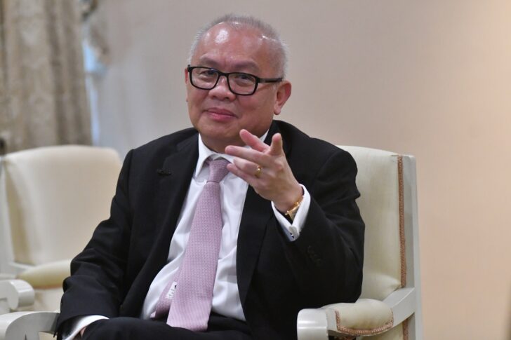 สุพัฒนพงษ์ พันธ์มีเชาว์ รองนายกรัฐมนตรี และรัฐมนตรีว่าการกระทรวงพลังงาน สุพัฒนพงษ์ พันธ์มีเชาว์ รองนายกรัฐมนตรี และรัฐมนตรีว่าการกระทรวงพลังงาน