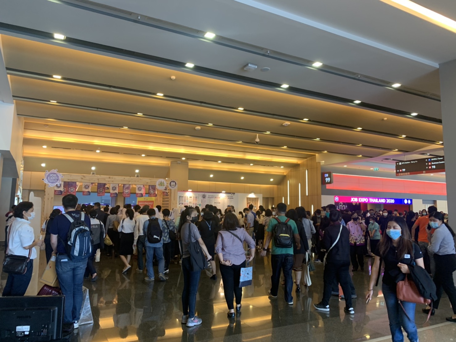 “Job Expo” ยักษ์ธุรกิจ รัฐวิสาหกิจ เปิดรับสมัครงานกว่าล้านตำแหน่ง