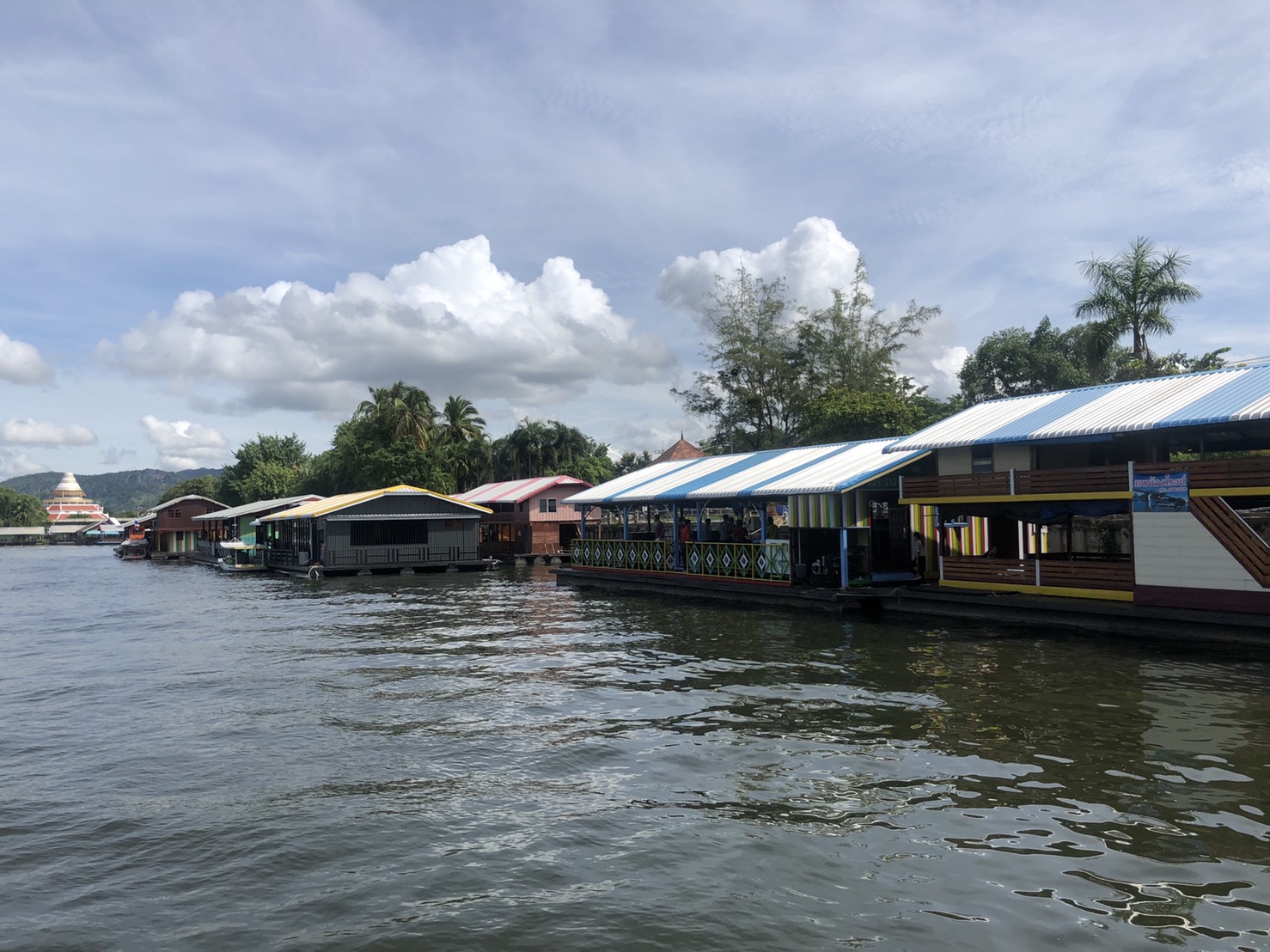 “อธิรัฐ” สั่งจัดระเบียบ “แพเมืองกาญจน์” 500 หลัง ให้เสร็จต้นปี’64