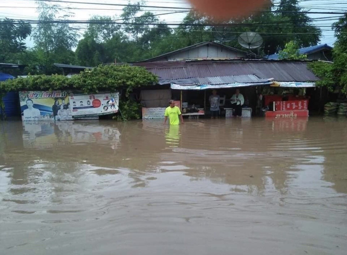 อิทธิพลโนอึล ฝนทะลักท่วมบ้านหลายชุมชนในตัวเมืองโคราช