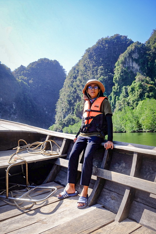 นางสาวสกาวรัตน์ วันศุกร์ ตัวแทนชุมชนท่องเที่ยวนวัตวิถีไทยจากชุมชนบ้านไหนหนัง จังหวัดกระบี่